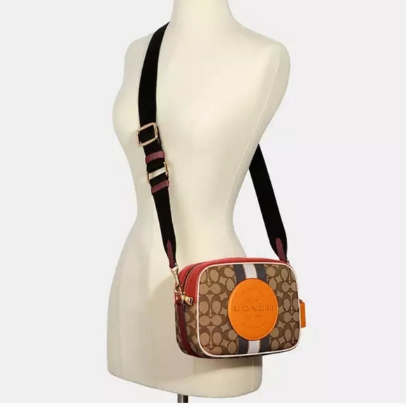 COACH Dempsey Bag Signature Jacquard W/ Stripe & Coach Patch NWT - Picture 3 of 3